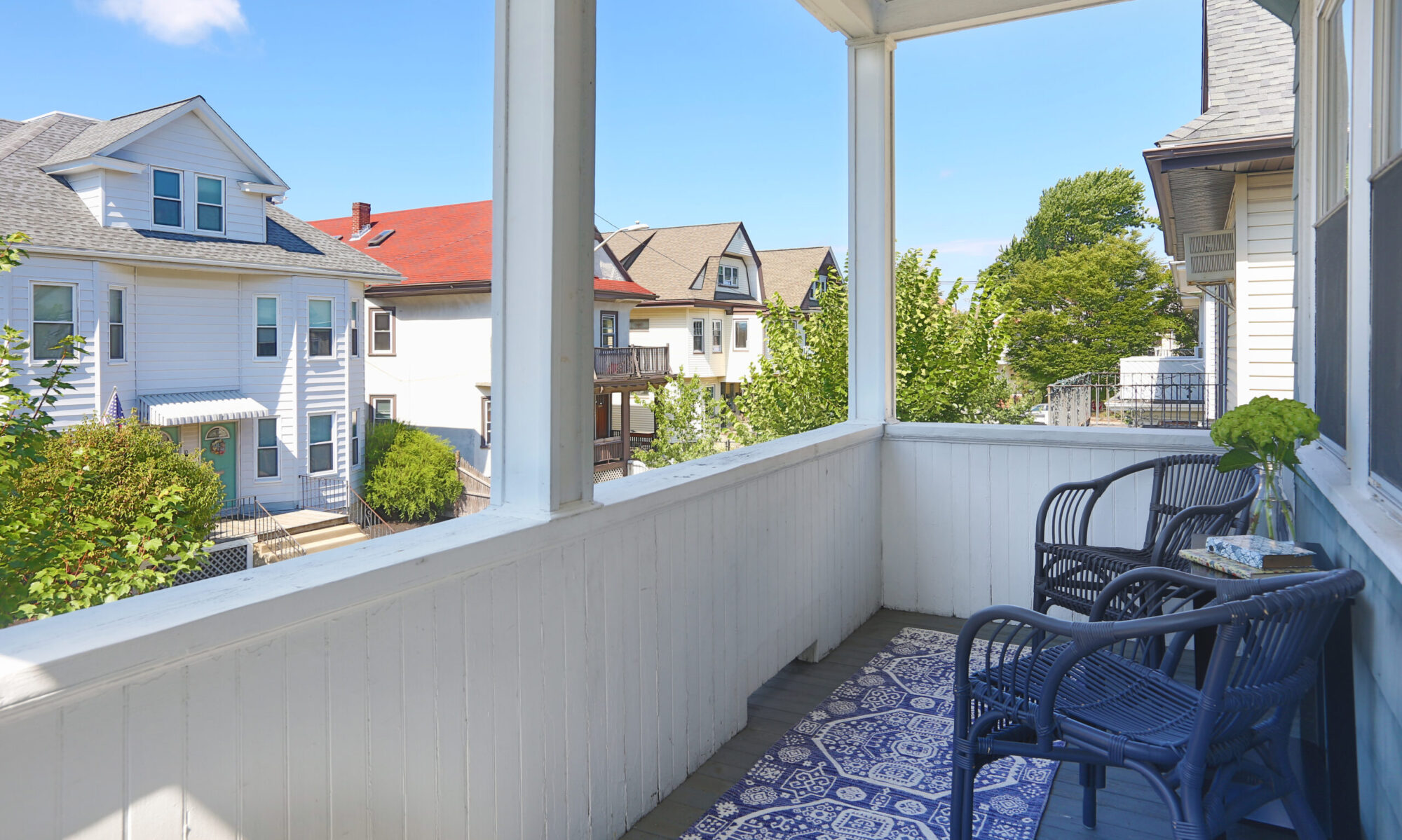 cropped-5_Brenton-Road__5BentonRdFrontPorch_765332-scaled-1.jpg